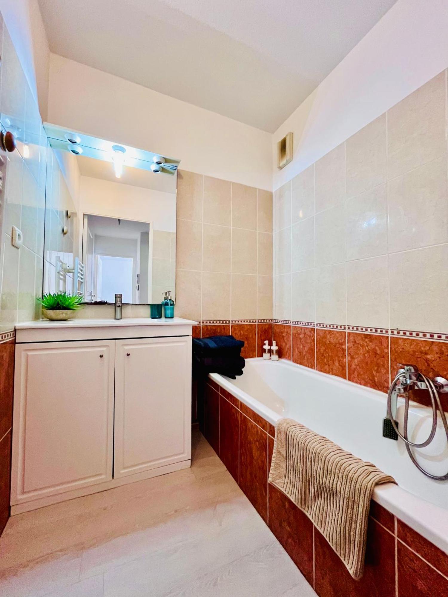 Magnificent Renovated Apartment, 2 Rooms Of 45 M2, Close Tothe Sea, Top Floor, Terrace Nice Exterior foto